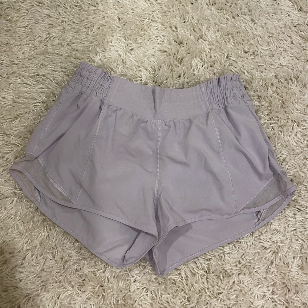 Lululemon Periwinkle 4" shorts